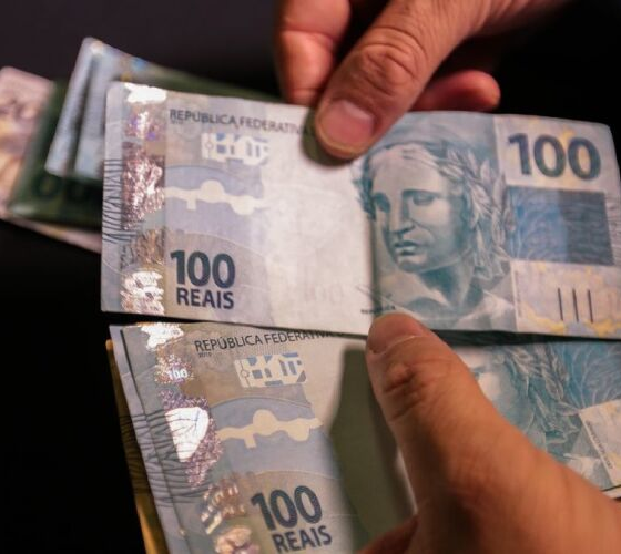 imagem de - Alesp aprova novo salário mínimo paulista de R$ 1.640; valor supera piso nacional e entra em vigor na RMC
