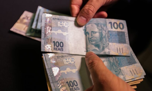 imagem de - Alesp aprova novo salário mínimo paulista de R$ 1.640; valor supera piso nacional e entra em vigor na RMC